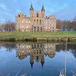 Am Schlosspark Mallin