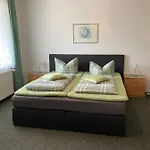Am Schlosspark Apart-hotel Mallin