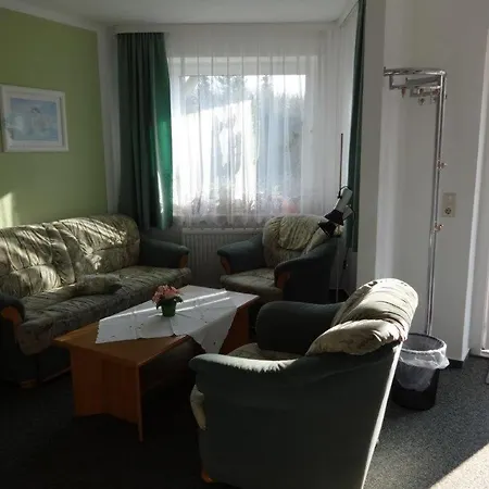Am Schlosspark 3* Mallin