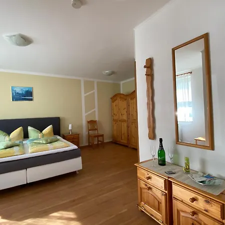 Am Schlosspark Aparthotel 3*